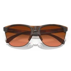 Oakley Frogskins Lite Matte Brown Tortoise Glas 63 Prizm Brown Gradient -Golf Essentials Shop 0OO9374001 5 L